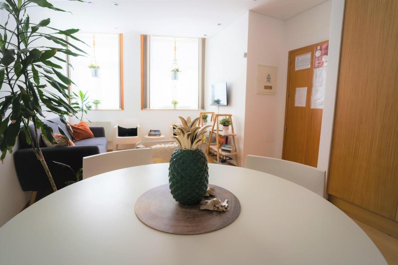 Downtown Porto Relaxed Apartment With Private Yard エクステリア 写真