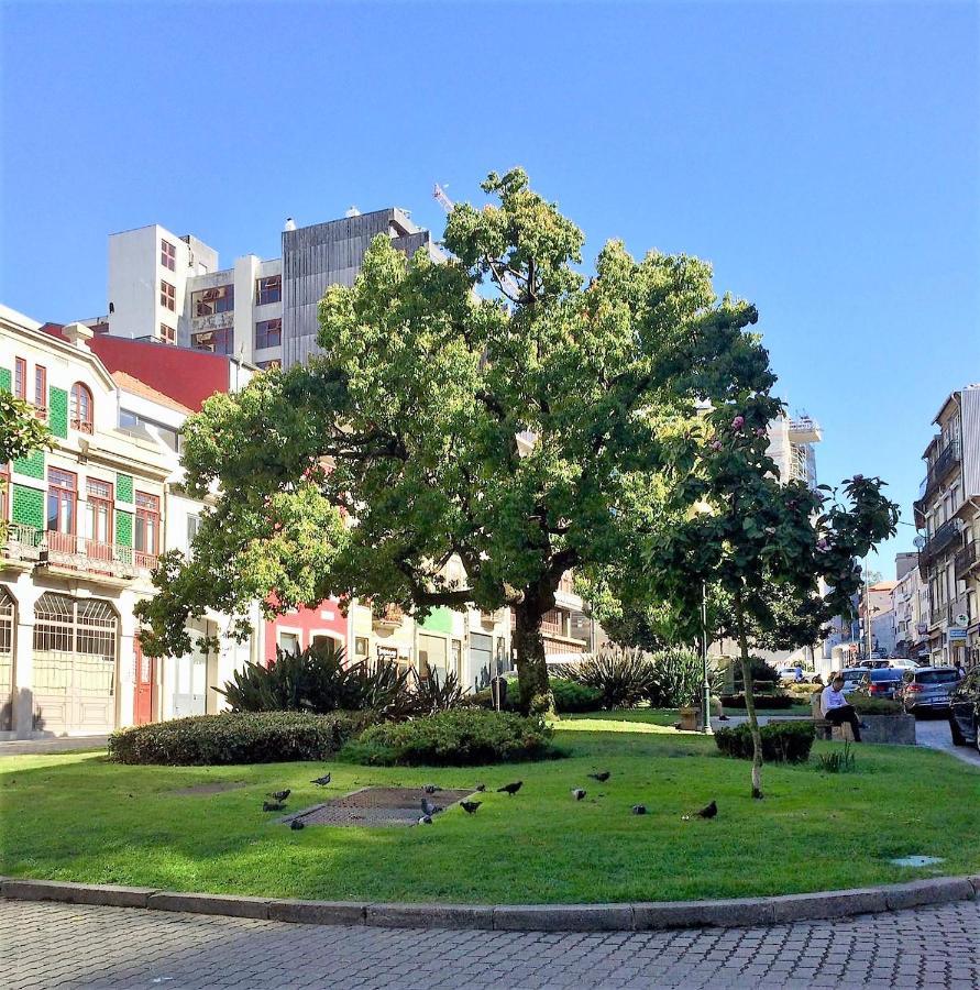 Downtown Porto Relaxed Apartment With Private Yard エクステリア 写真