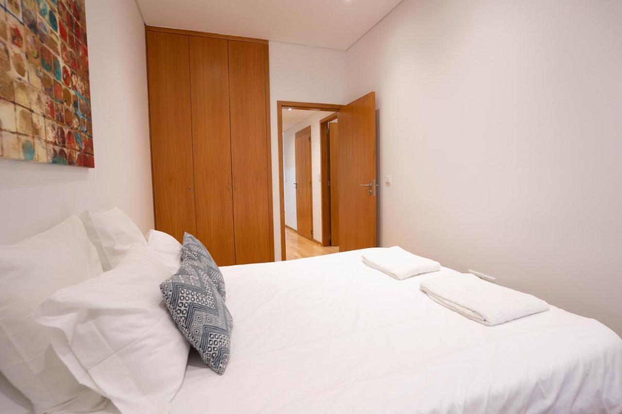 Downtown Porto Relaxed Apartment With Private Yard エクステリア 写真